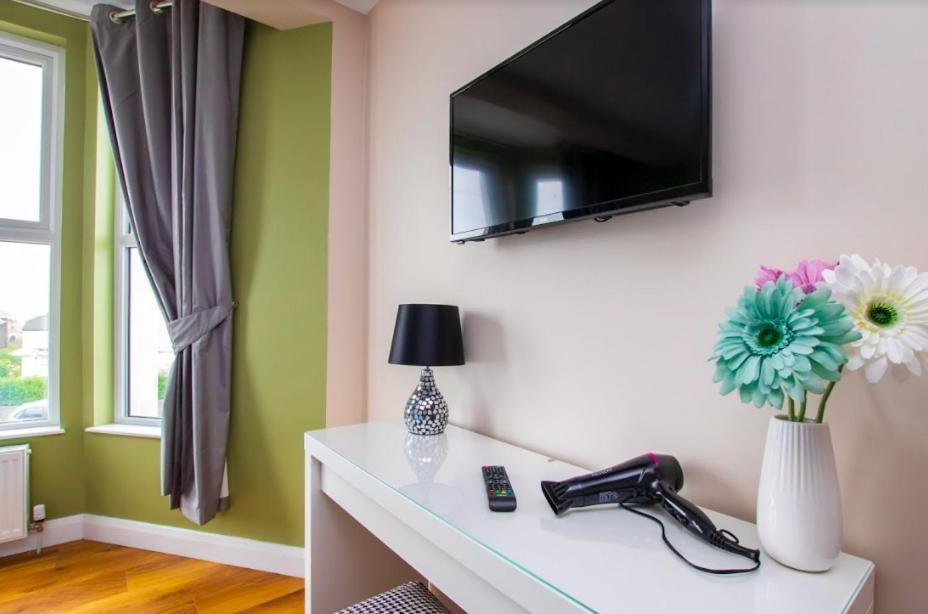 Station 36 Hotel พอร์ตสจ๊วต ภายนอก รูปภาพ